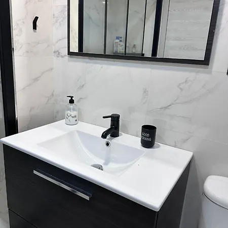 شقة Acogedor Apartamento En Con Parking *